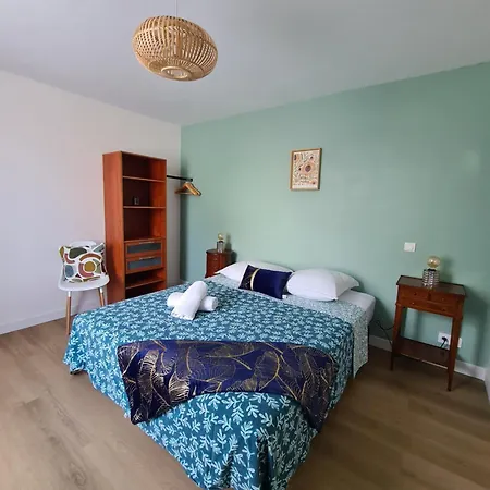 Tatil Evi Maison Du Puy Avec Jardin Clos, 4 Min Puy Dufou