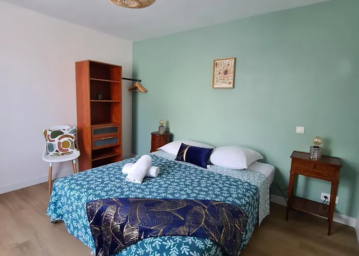 בית נופש Maison Du Puy Avec Jardin Clos, 4 Min Puy Dufou